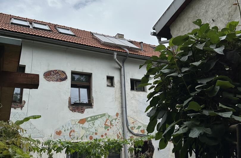 Reference: Tři vakuové termické kolektory pro ohřev 300l TUV. 