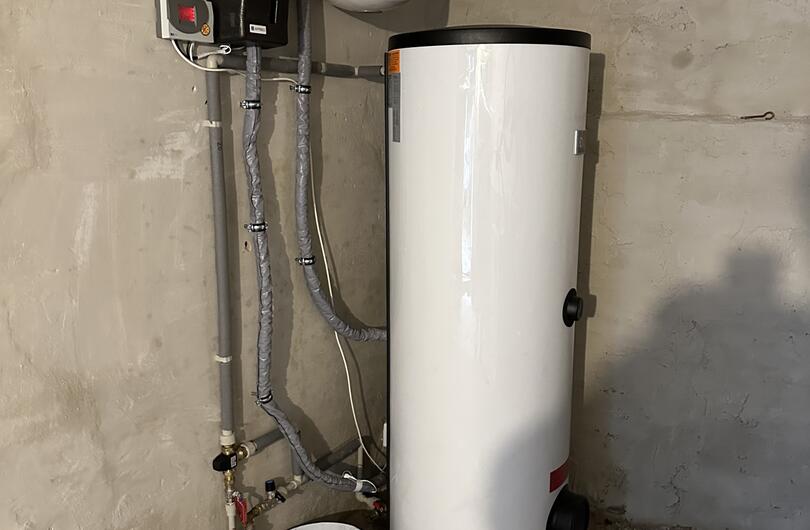 Reference: Tři vakuové termické kolektory pro ohřev 300l TUV. 