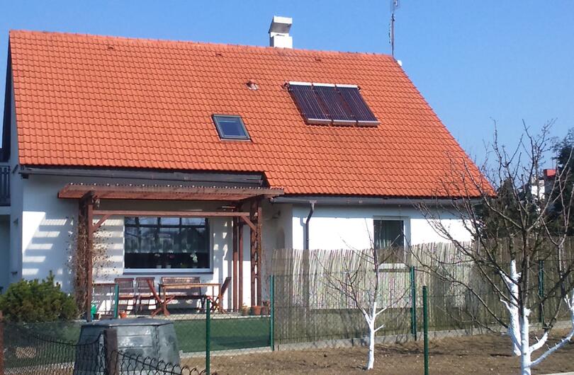 Reference: Tři solární panely na rodinný dům pro ohřev vody 