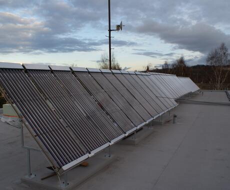 Reference Solární systém pro bytový dům na ohřev užitkové vody 