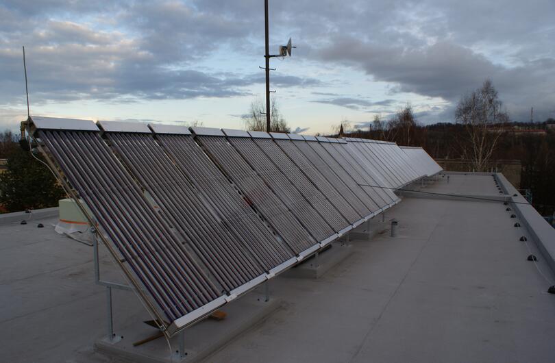 Reference: Solární systém pro bytový dům na ohřev užitkové vody 