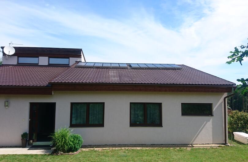Reference: Solární systém na ohřev vody do domu, na bazén i přitápění 