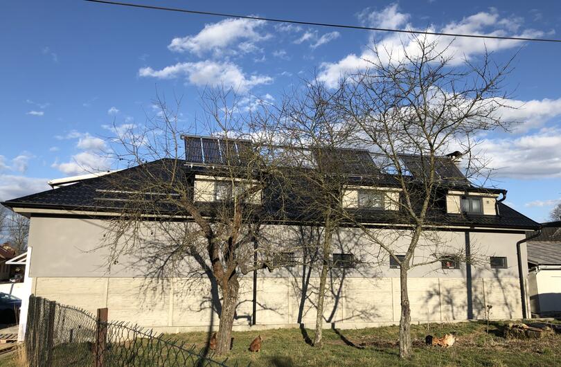 Reference: Solární ohřev vody s 12 kolektory v bytovém domě v Jihlavě 