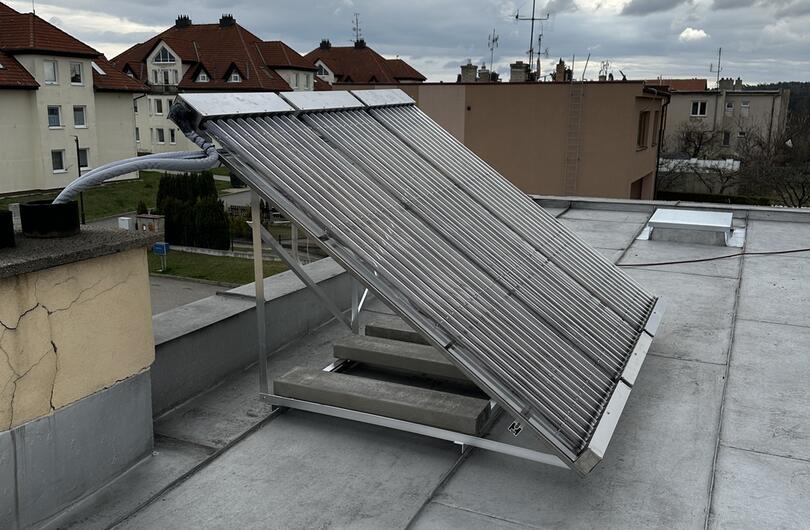 Reference: Teplá voda ze slunce: Solární systém pro domácnost ve Velké Bíteši 