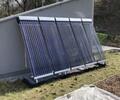 Reference: Systém na solární ohřev TUV a přitápění na rovné střeše 