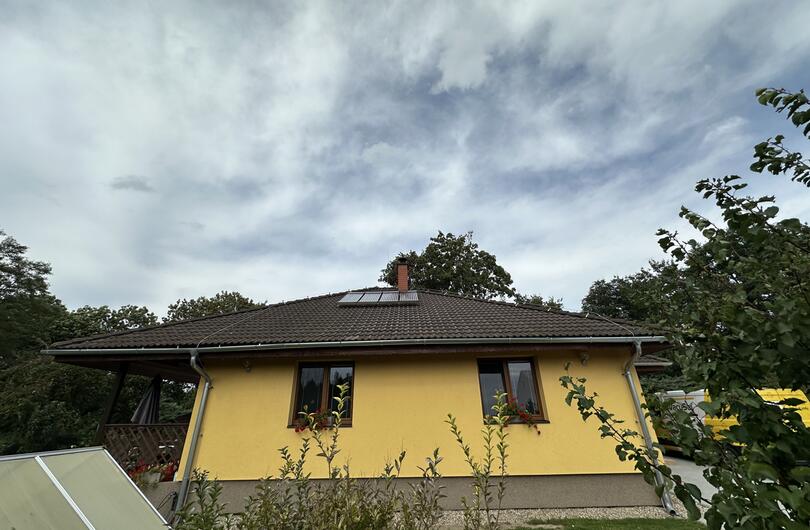 Reference: Přitápění + ohřev TUV pro rodinný dům pomocí vakuových kolektorů 